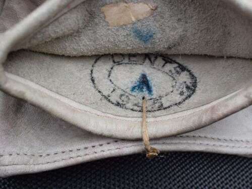 81) Excellent Unissued WW2 British Military Soft Blue Grey Leather Gloves 1945