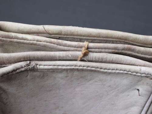 81) Excellent Unissued WW2 British Military Soft Blue Grey Leather Gloves 1945