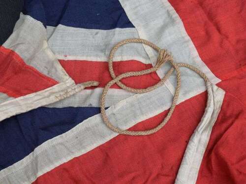 94) Excellent Original Large WW1 WW2 Merchant Navy Red Ensign Ships Flag