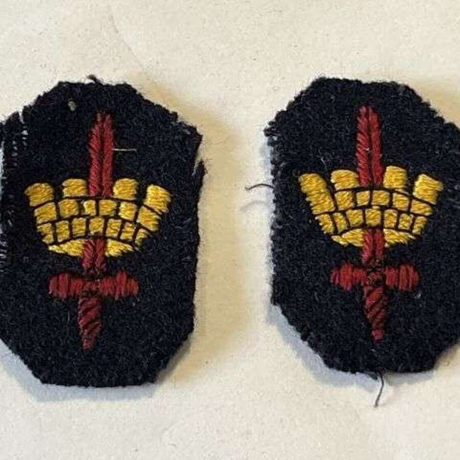 49) Excellent Original WW2 London District Cloth Insignia Pair