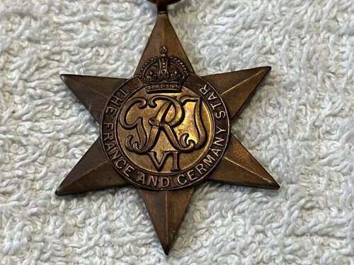 25) Excellent Original Full Size WW2 Medal The France & Germany Star