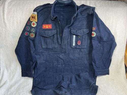 92) Excellent Original 1930s - WW2 Boy Scouts Uniform Shirt 10th Wallington (Holmwood) Surrey Boy Scout Group With 15 Badges