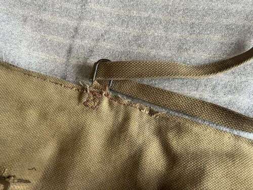124) Good Original Well Used WW2 British Made Rifle Slip Dated 1942