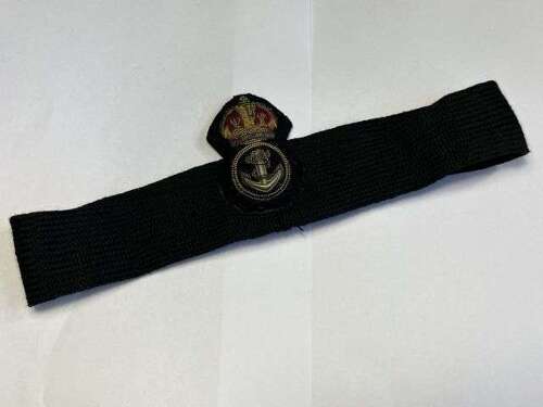109) Good Original WW1 WW2 Royal Navy Petty Officers Cap Badge & Cap Band