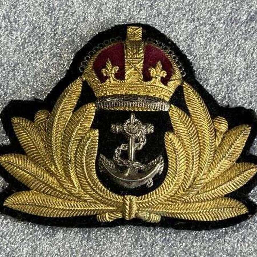 32) Lovely Clean Original WW2 Royal Navy Officers Guilt Metal Economy Cap Badge