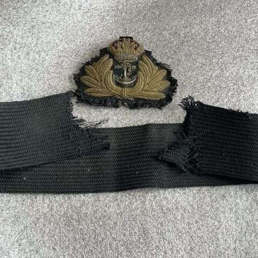 52) Good Original Dirty Used WW1 WW2 Royal Navy Officers Bullion Cap Badge