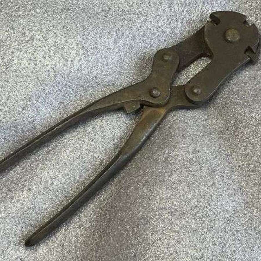 70) Good Original WW1 British Army Issue 3 Jaw Wire Cutters Dated 1915