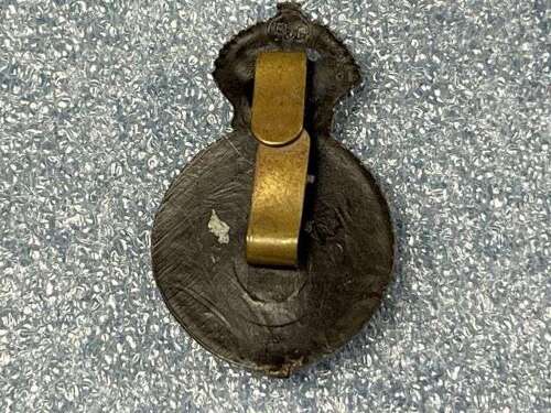 106) Original WW2 Wartime Economy Plastic Army Catering Corps Cap Badge