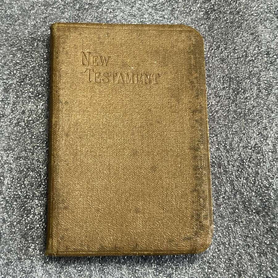 18) Excellent Original WW1 British Army New Testament. Named Pte G.Smith, Fronvile, France