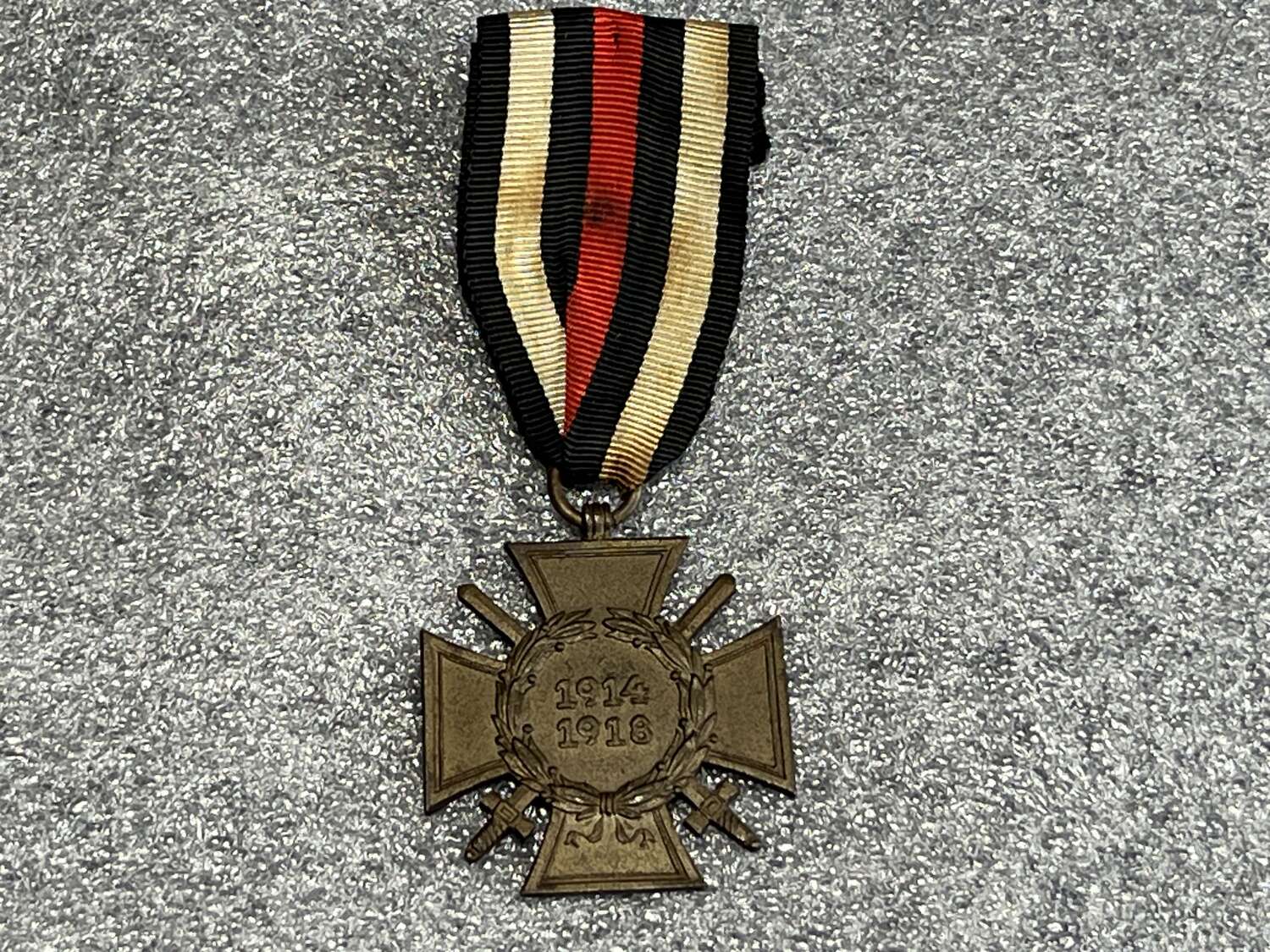 26) Excellent Original WW1 German Hindenburg Cross of Honour Medal Maker Marked BHL