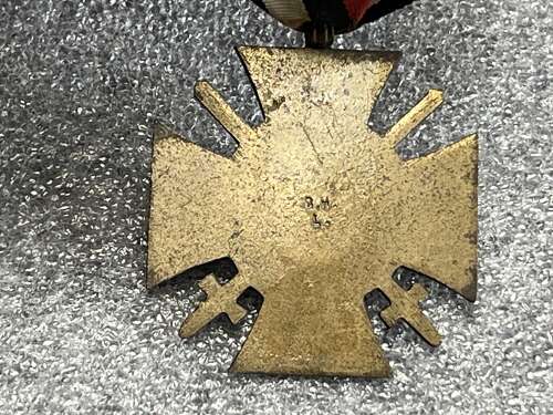 26) Excellent Original WW1 German Hindenburg Cross of Honour Medal Maker Marked BHL