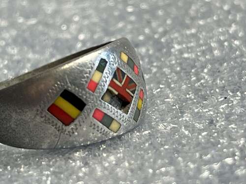 63) Lovely Original WW1 Patriotic Alloy Ring Showing The Flags of The Allies.