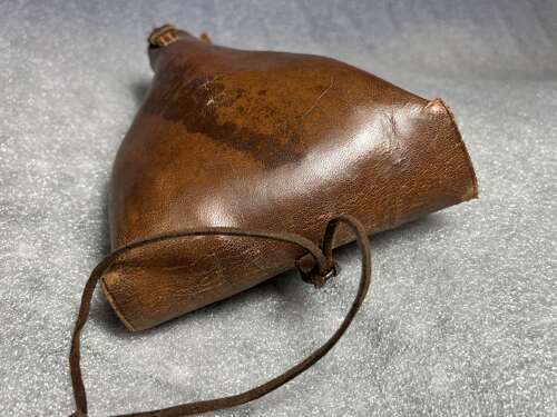 112) Very Nice 1930s British Cavalry Officers Removeable Spurs & 1934 Dated Leather Case