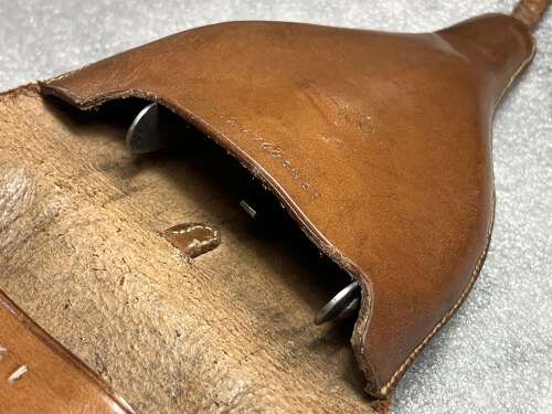 112) Very Nice 1930s British Cavalry Officers Removeable Spurs & 1934 Dated Leather Case