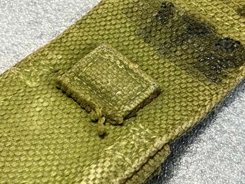 88) Good Clean Original WW1 Era 1908 Pattern Webbing Bayonet Frog