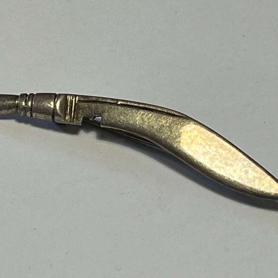 115) Very Nice Original WW1 WW2 Gurkha Regiment Kukri Tie Pin or Sweetheart Brooch