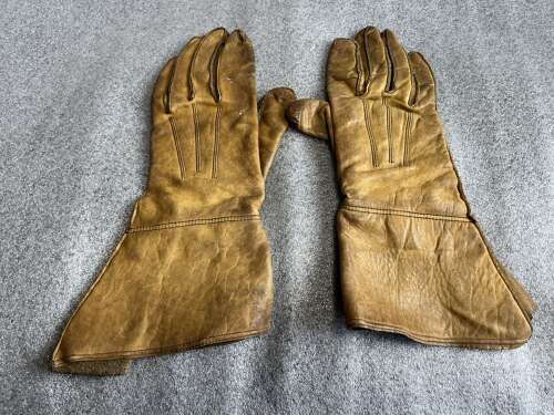 62) Good Used Original WW2 ATS Woman’s Dispatch Rider Gloves Dated 1942