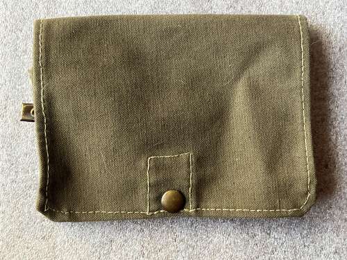 136) Unusual Original WW2 Australian Jungle Green Webbing Binocular Cover No1