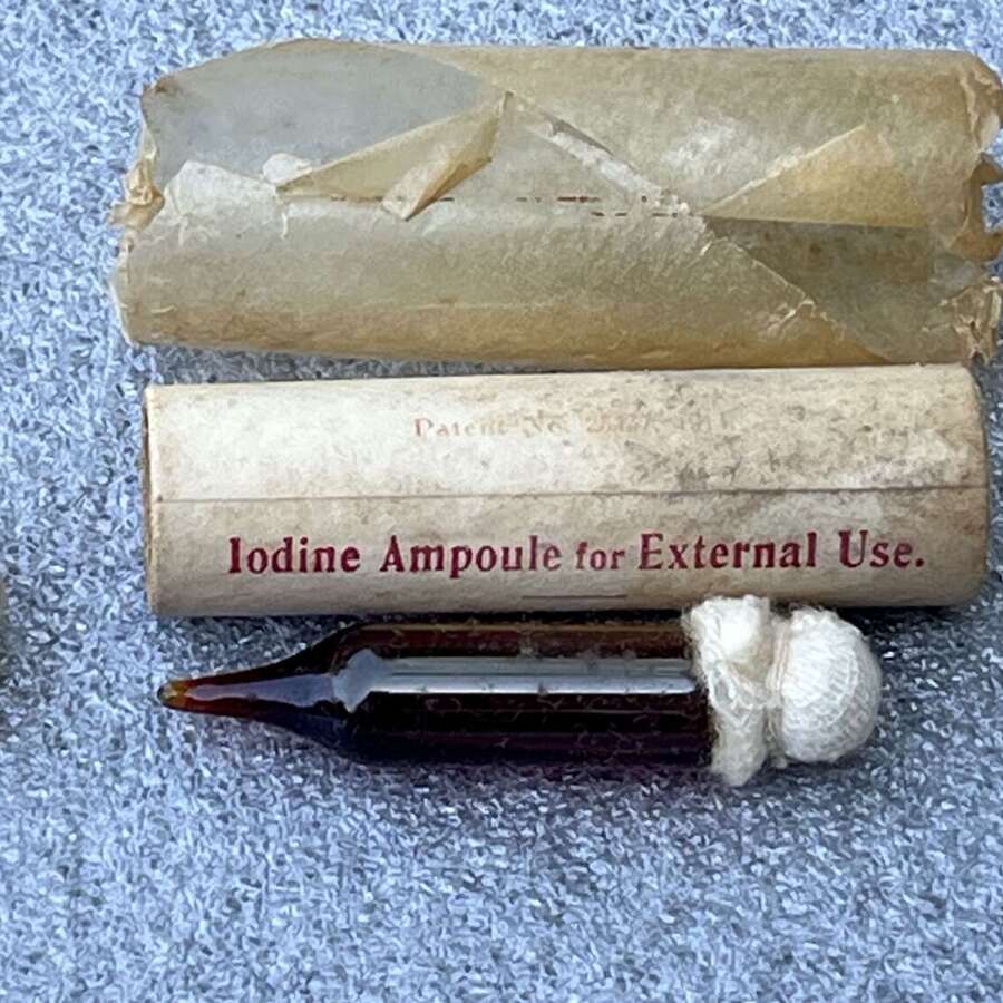 40) Tatty But Complete Original WW1 British Iodine Ampoule Storage Tube & Ampoule 1914