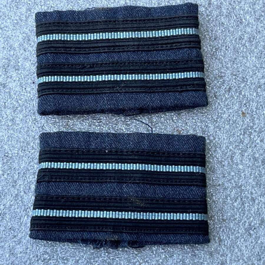 48) Vintage RAF Officers Epaulette Rank Slides To a Flight Lieutenant