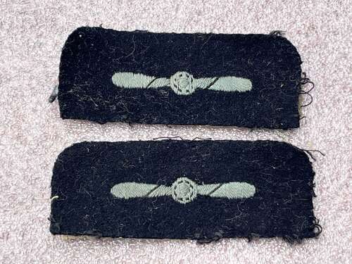 104) Excellent Original Uniform Removed WW2 RAF Leading Aircraftsman Cloth Insignia Pair