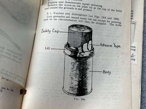 131) Excellent Original WW2 Small Arms Training Pamphlet Vol I No 13 Grenade 1943