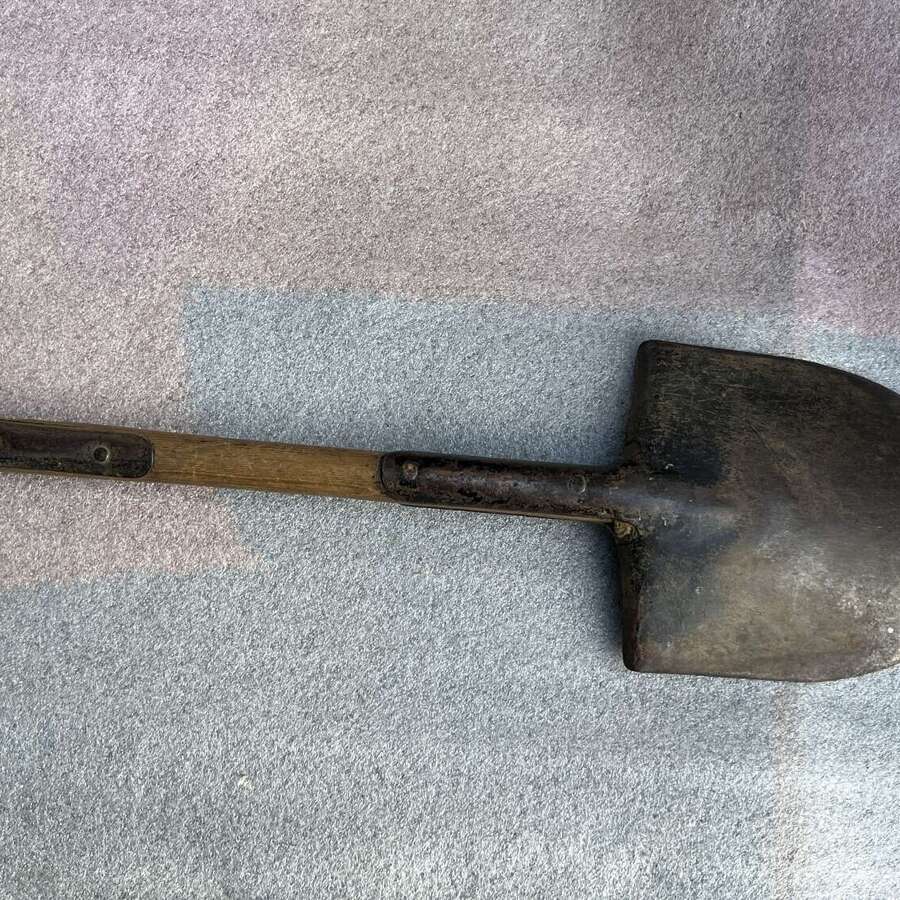 25) Excellent Original WW2 US Army Issue T-Handle Shovel