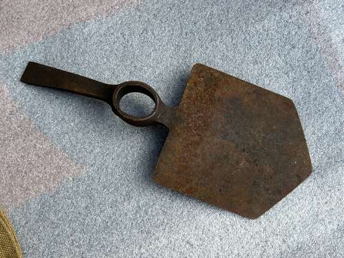 26) Near Mint Original WW2 British Army Entrenching Tool Set 1943-44 Dates