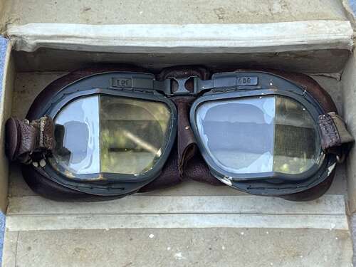 75) Good Used Original WW2 RAF AM Marked MKVIII Flying Goggles & Issue Box